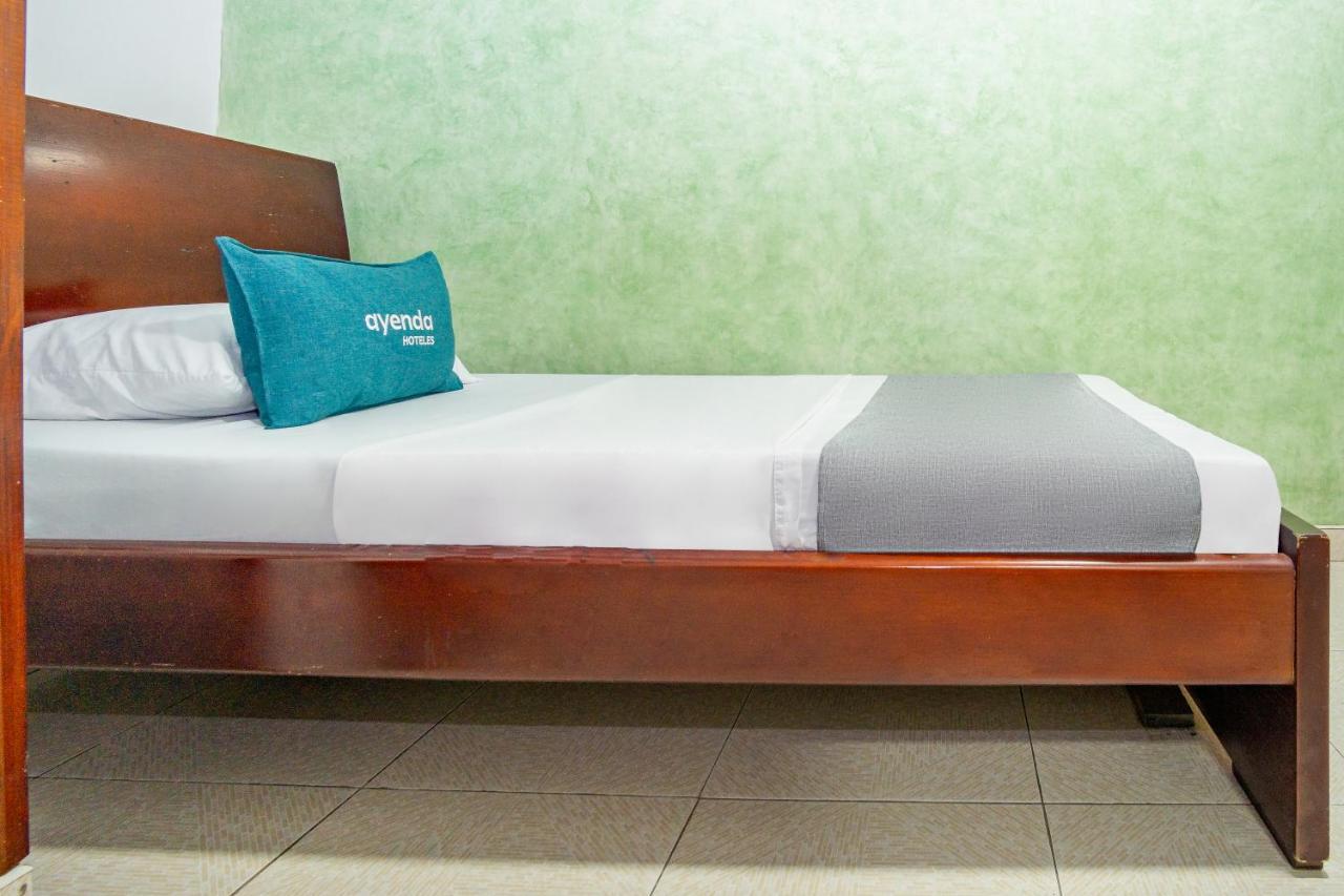 Hotel Ayenda Casa Blanca Bogotá Zewnętrze zdjęcie