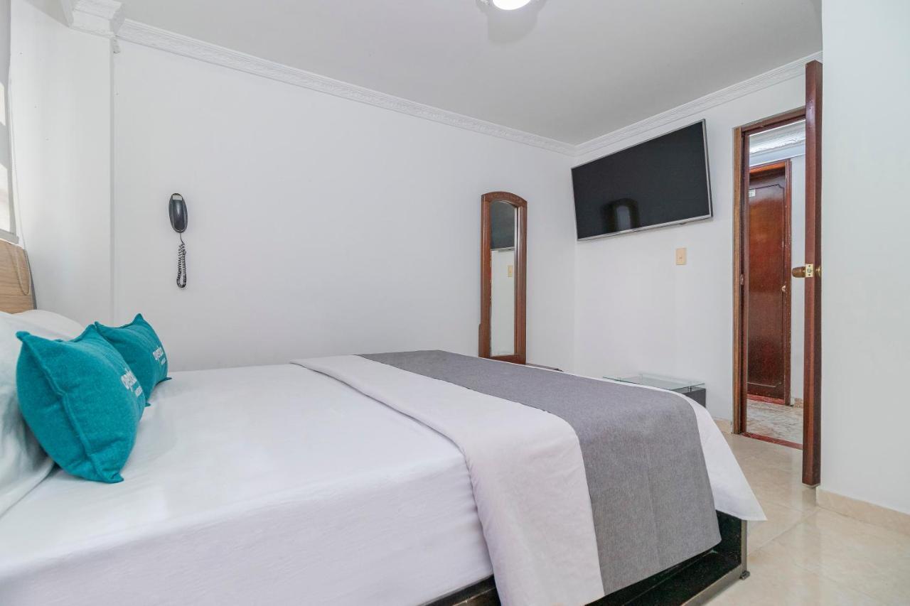 Hotel Ayenda Casa Blanca Bogotá Zewnętrze zdjęcie